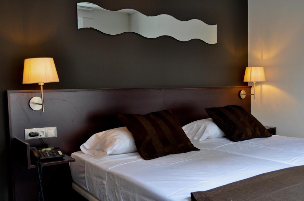 Hostal La Rotonda Ourense Quarto foto