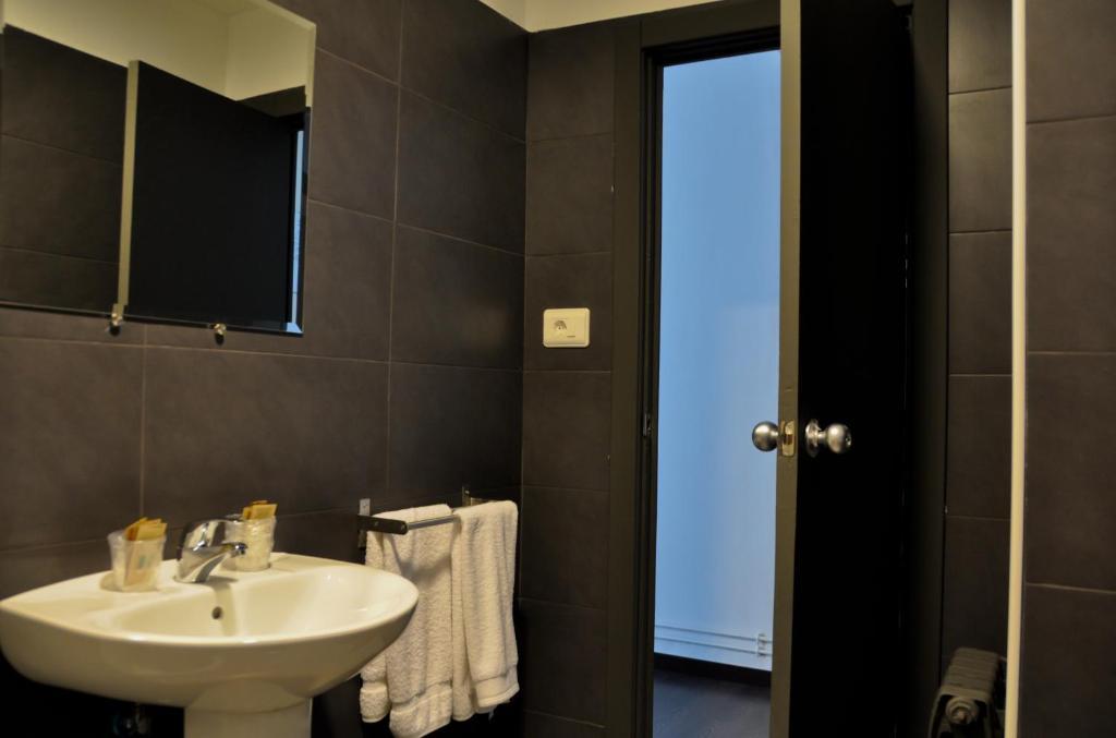 Hostal La Rotonda Ourense Quarto foto