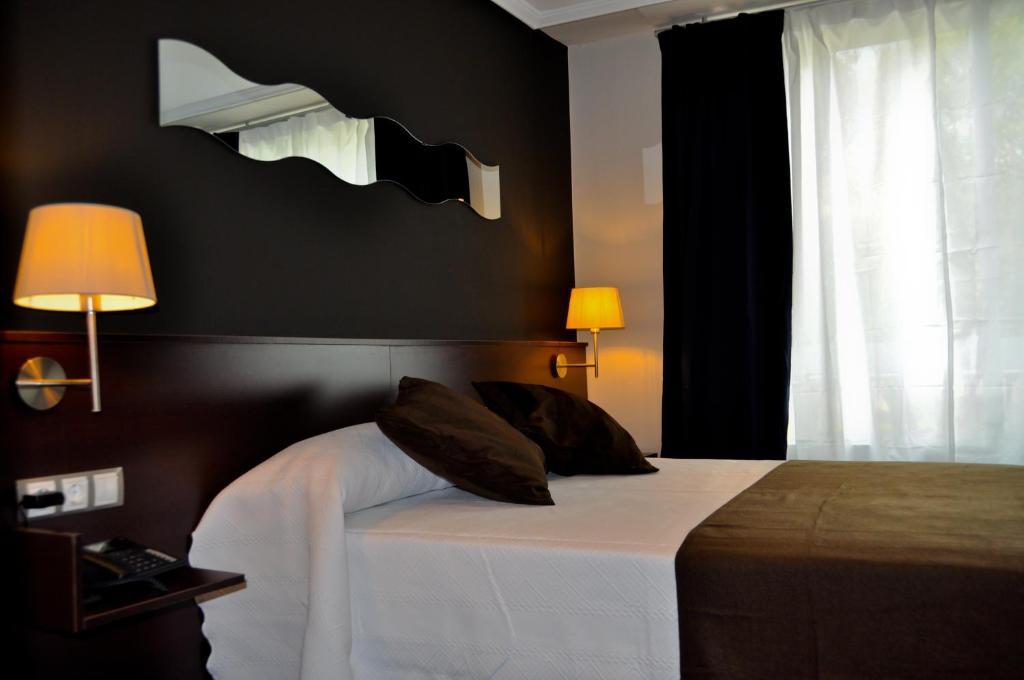 Hostal La Rotonda Ourense Quarto foto